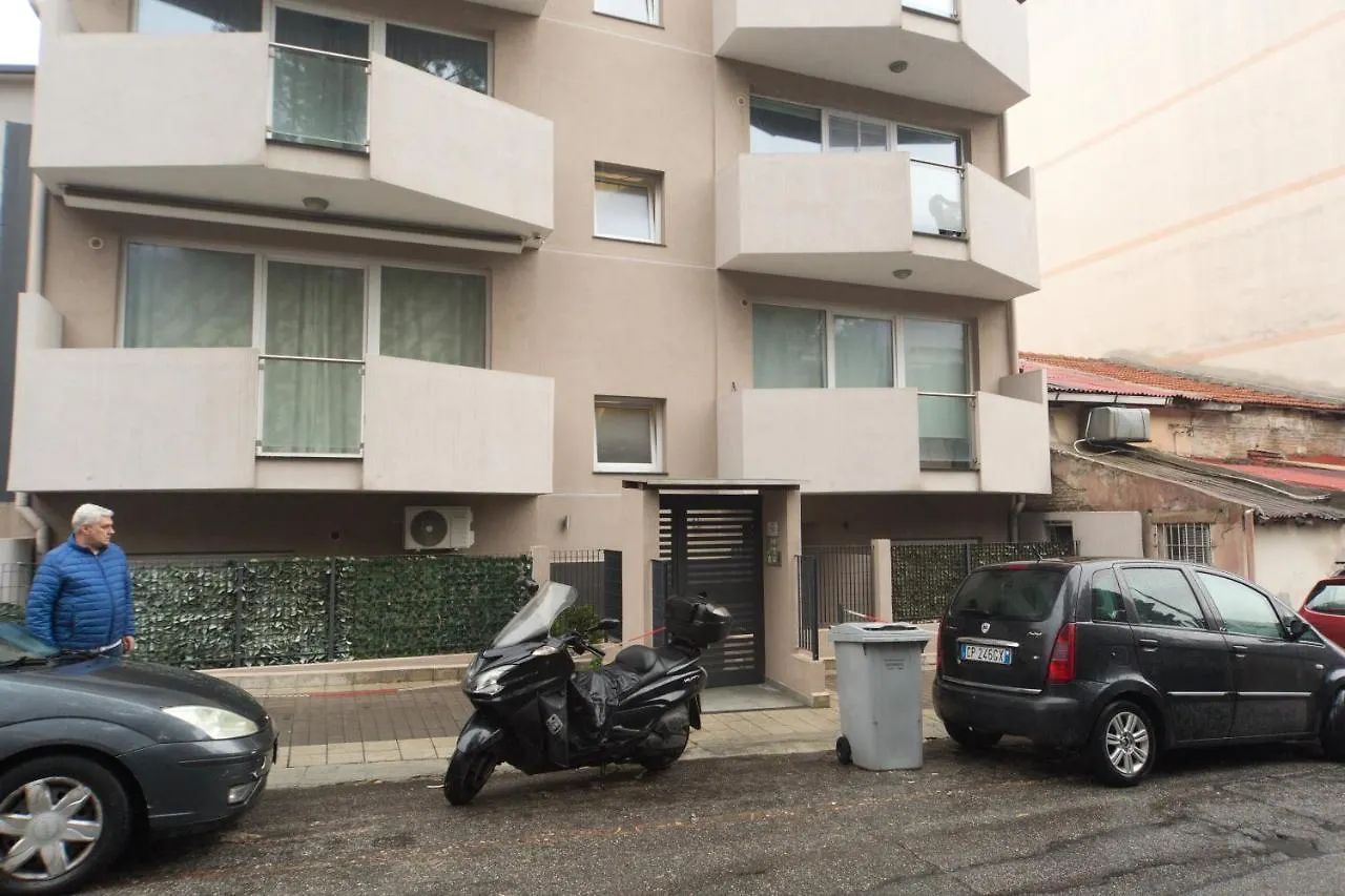 Slow Chic Apartment Beb Policlinico Messina Affittacamere
