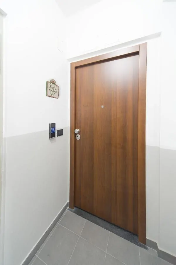 Slow Chic Apartment Beb Policlinico Messina
