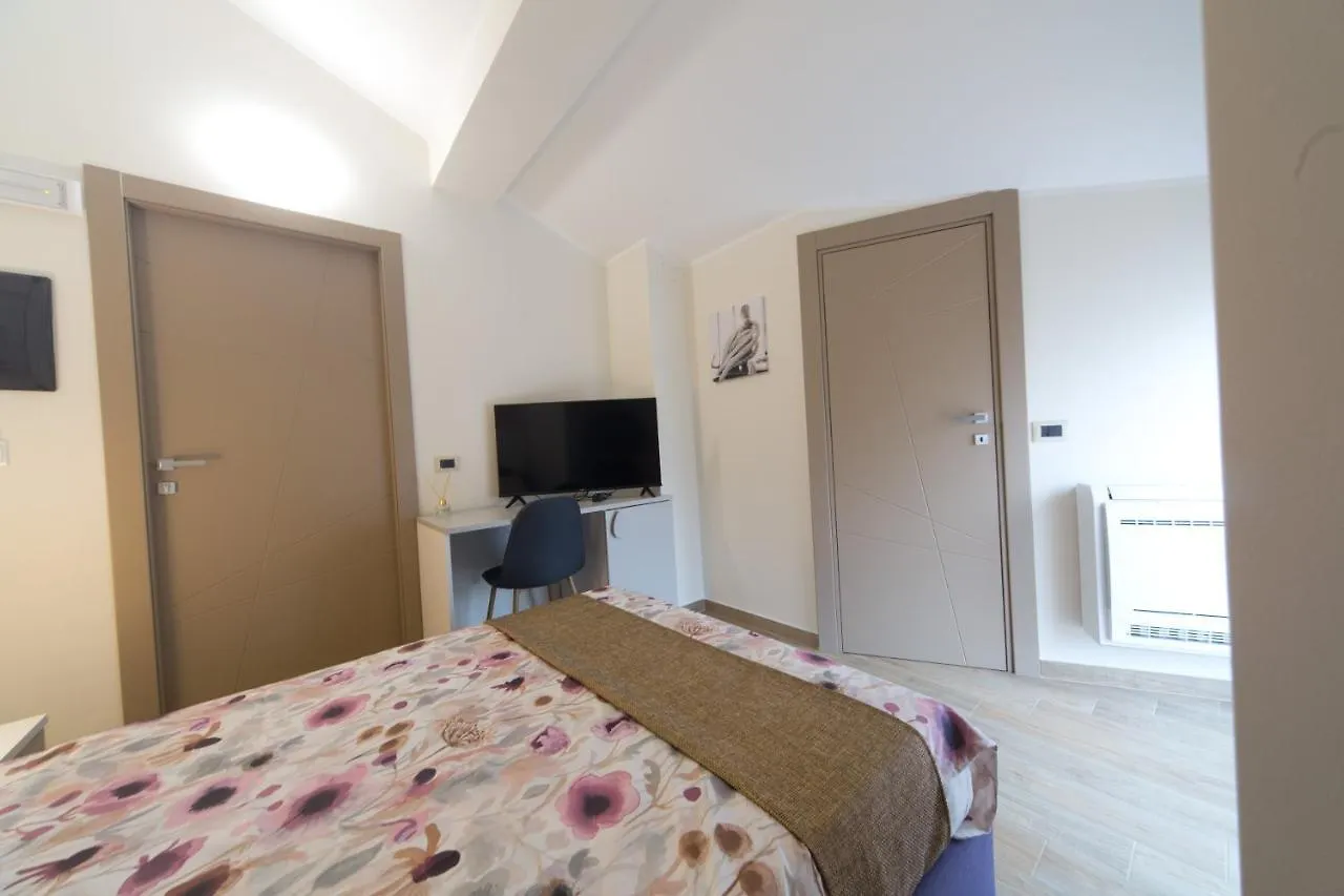Slow Chic Apartment Beb Policlinico Messina Affittacamere