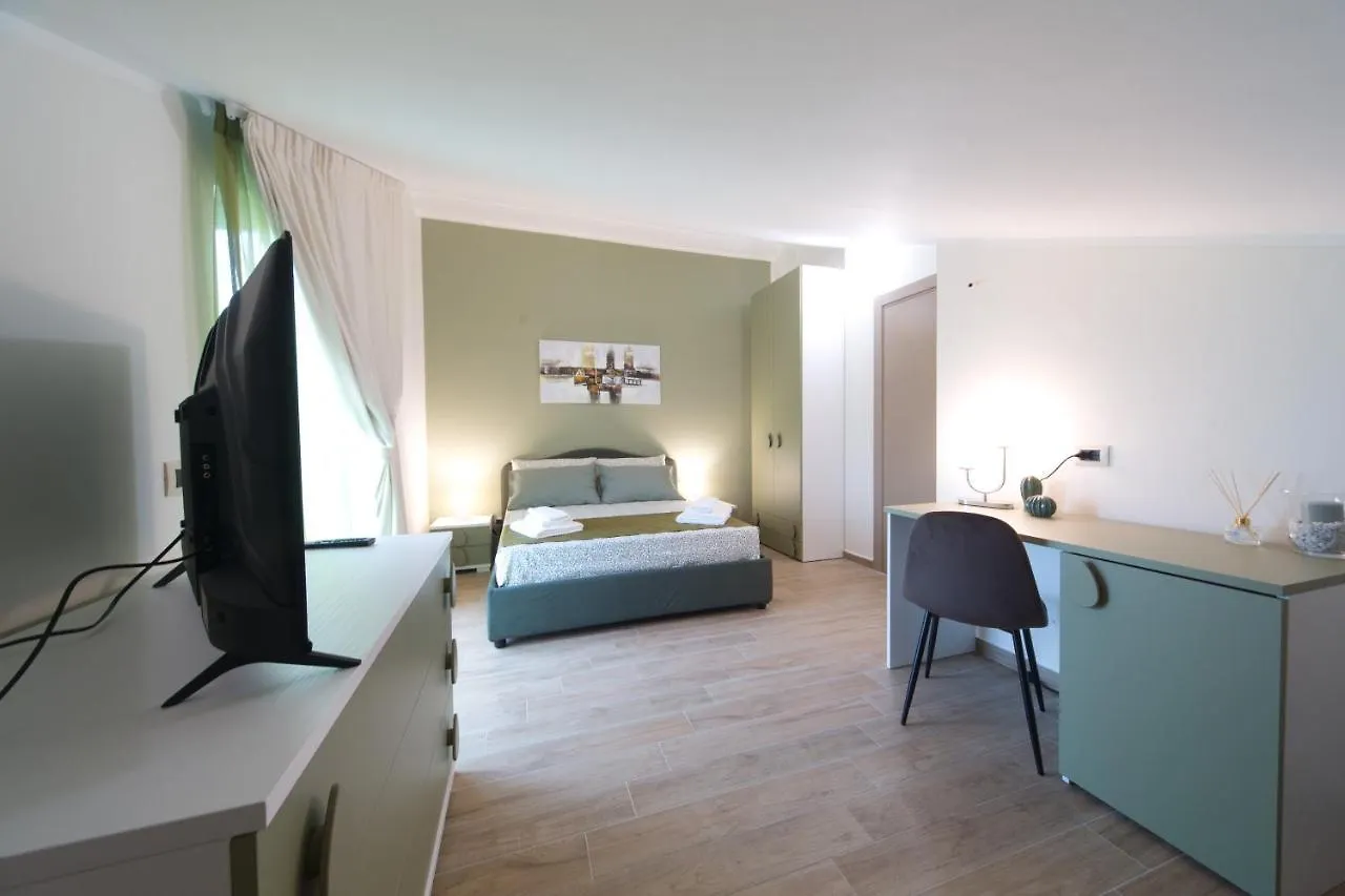 Slow Chic Apartment Beb Policlinico Messina