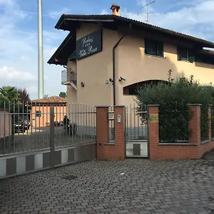 Relais Rosa 3*, Pero Italia