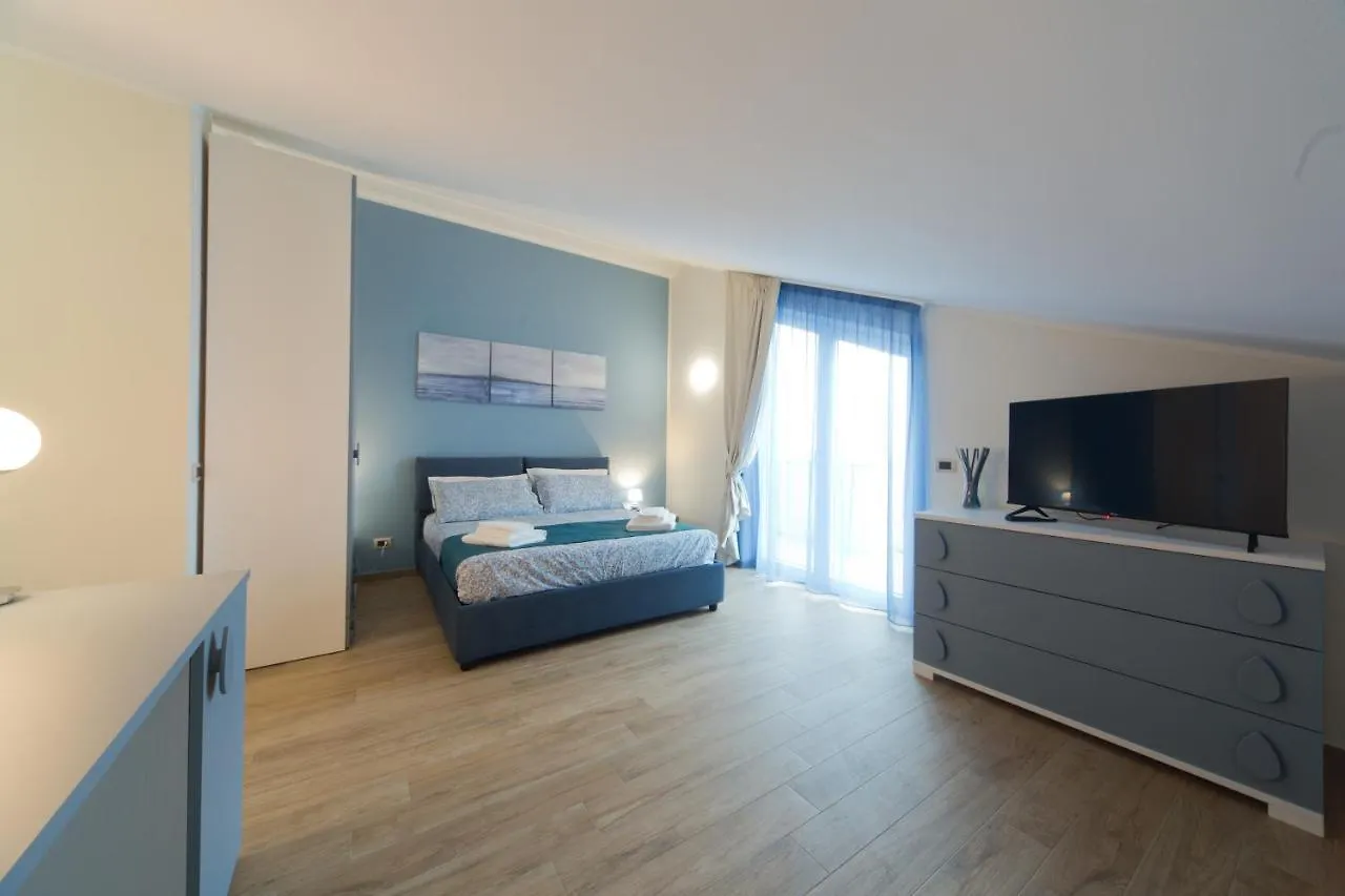 Slow Chic Apartment Beb Policlinico Mesina