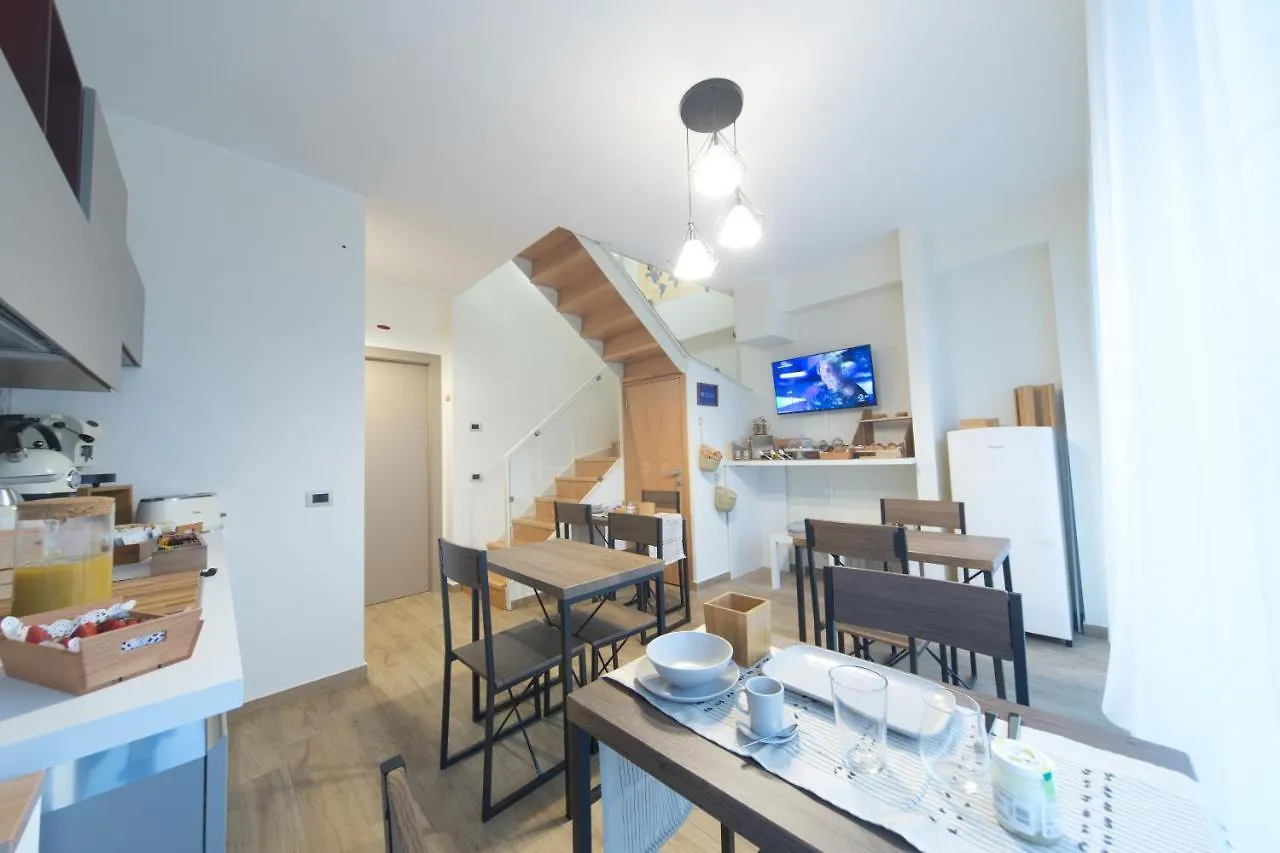 Slow Chic Apartment Beb Policlinico Mesina Pensión